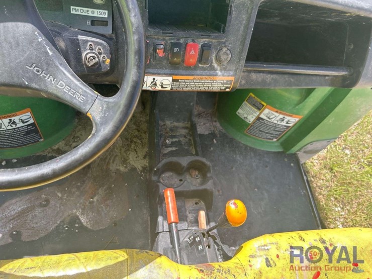 john-deere-gator-image-11