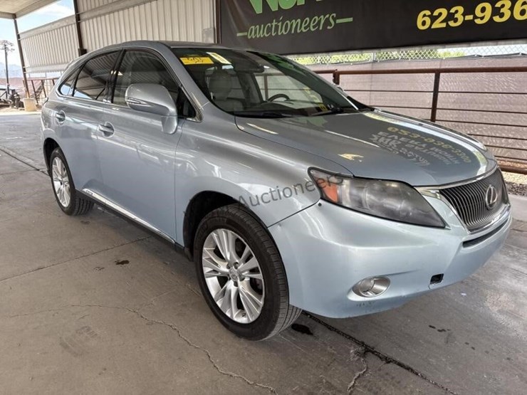 2010-lexus-rx-450h-hybrid-suv-image-2