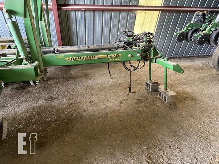 1997-john-deere-1770-image-6