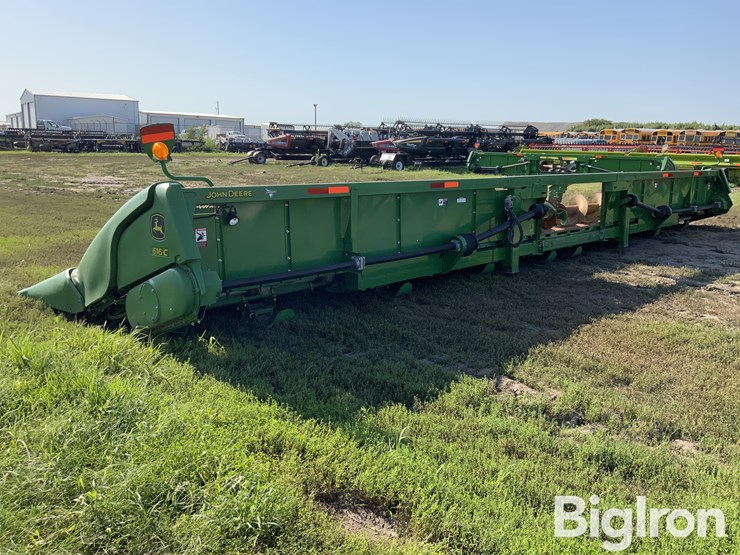 2018-john-deere-616c-image-7