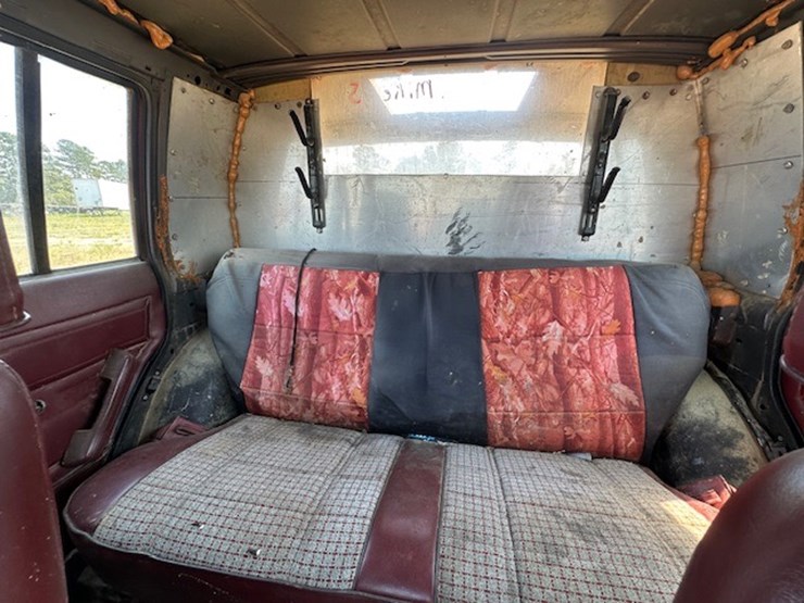 #22910-•-1984-jeep-image-50