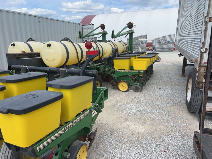 john-deere-7200-image-18