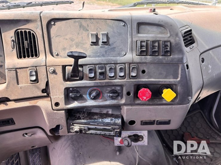 2006-sterling-day-cab-truck-(gp11332,-unit-18)-image-89