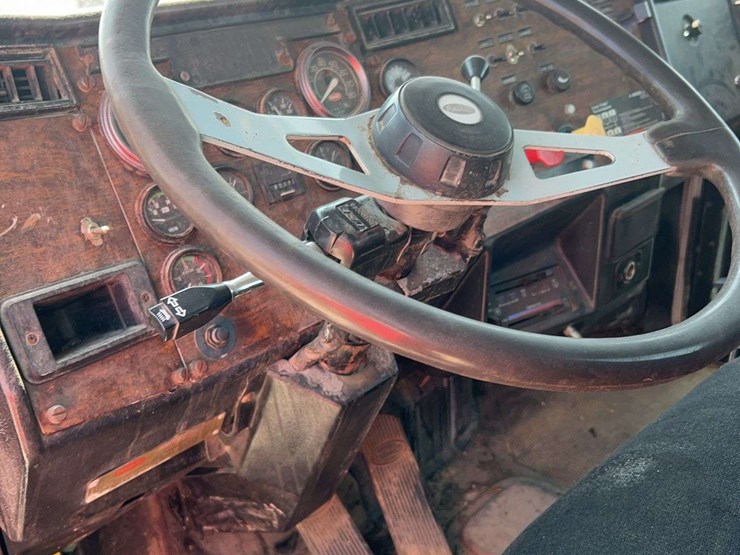 1993-caterpillar-3406-image-30