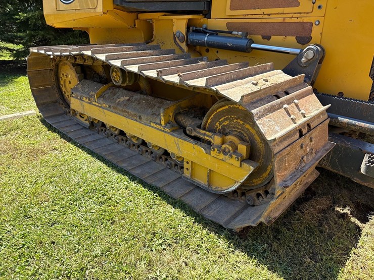 2022-deere-550k-lgp-image-10