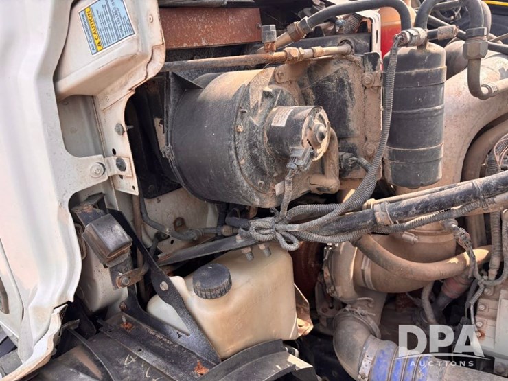 2006-sterling-day-cab-truck-(gp11332,-unit-18)-image-69
