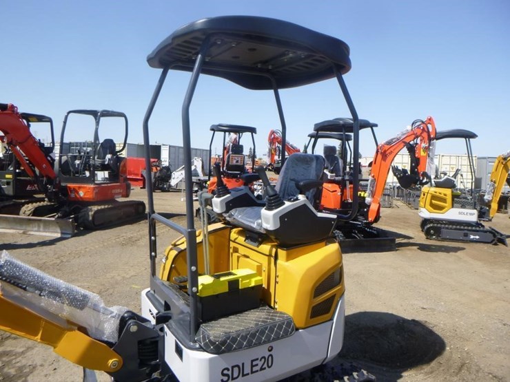2025-sdlanch-sdle20-hydraulic-excavator-image-18