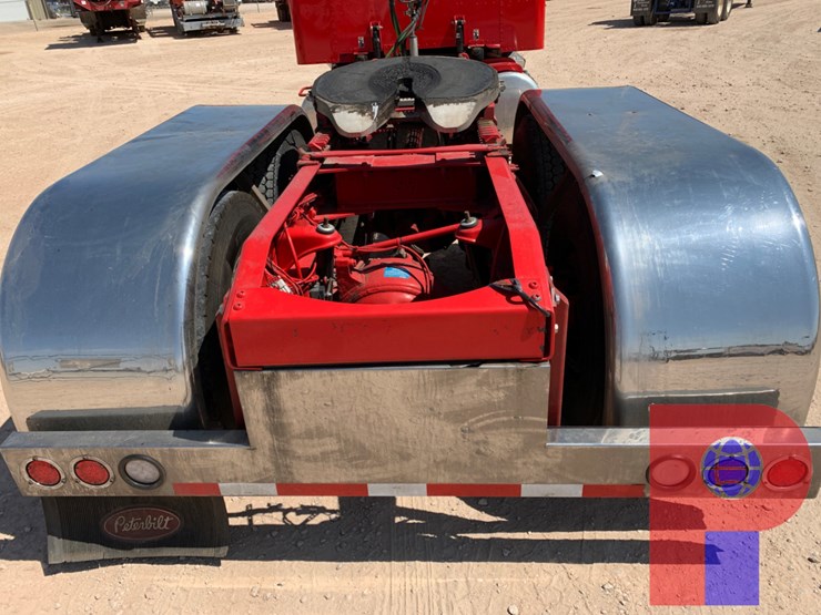 2020-peterbilt-389-image-5