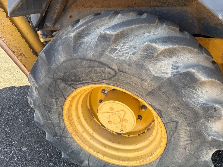 deere-310sj-image-11