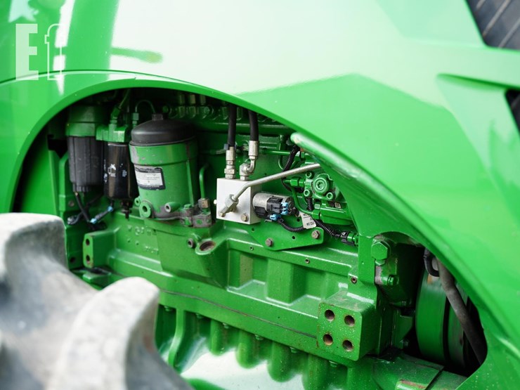 2009-john-deere-8330-image-18