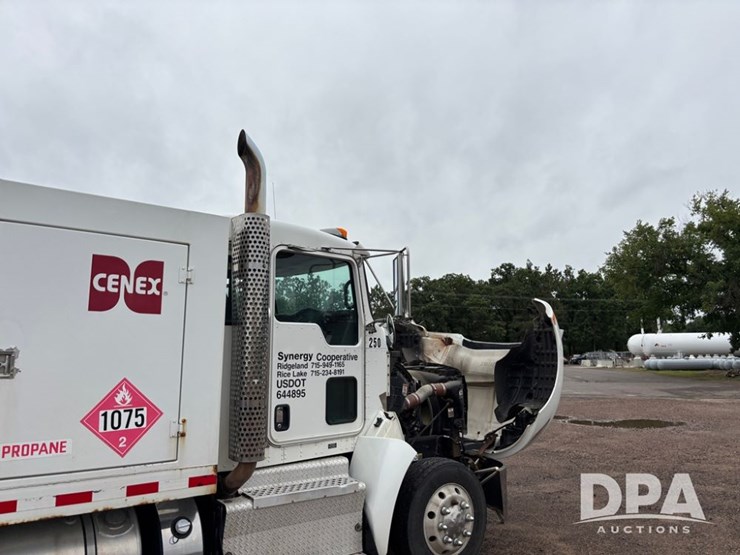 2012-kenworth-bottle-truck-(dr12101-unit-250)-image-56