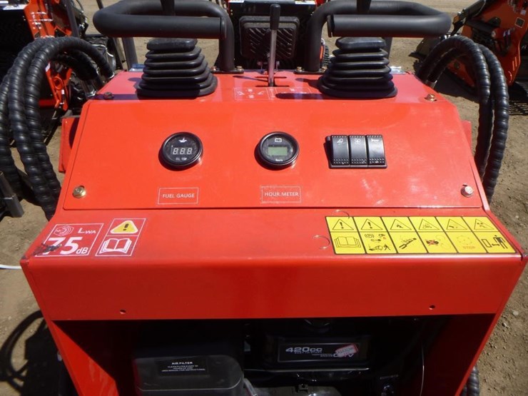 2025-sdlool-sl360zj-skid-steer-track-loader-image-15