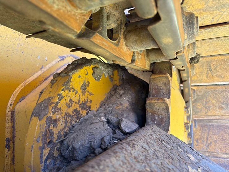 2022-deere-550k-lgp-image-9