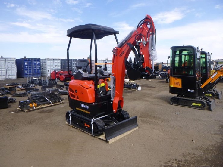 2025-tpm-16-hydraulic-excavator-image-2