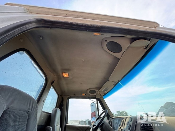 2006-sterling-day-cab-truck-(gp11332,-unit-18)-image-78