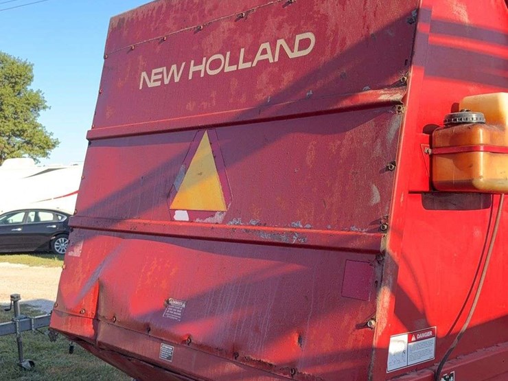new-holland-855-image-7