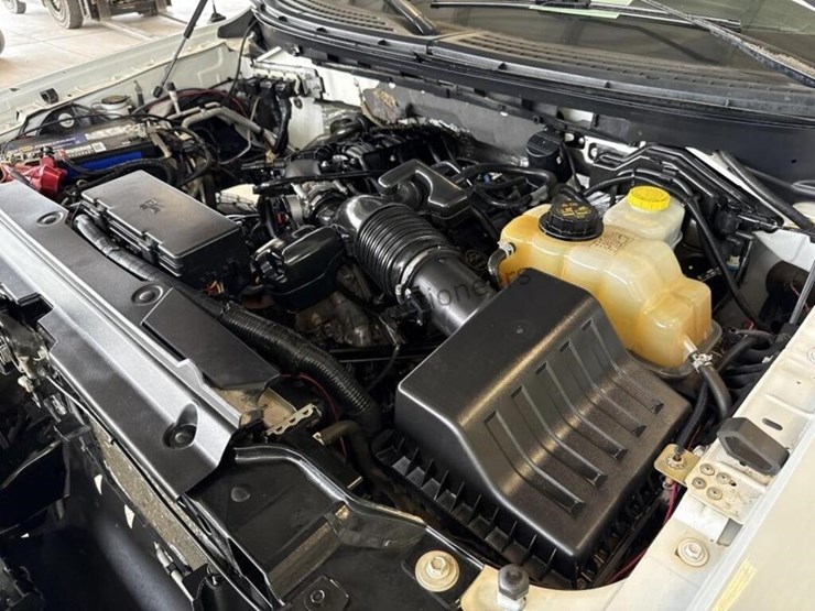 2014-ford-f150-image-14