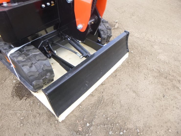 2025-tpm-16-hydraulic-excavator-image-14