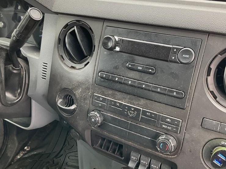 2018-ford-f650-image-36