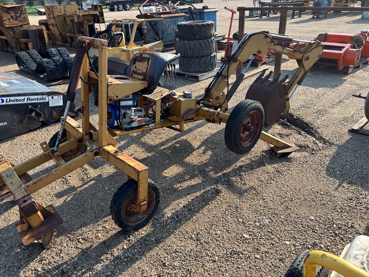 #3470-•-self-propelled-backhoe-image-4