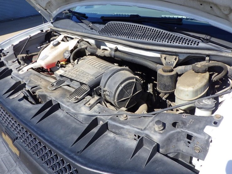 2014-chevrolet-express-2500-image-8