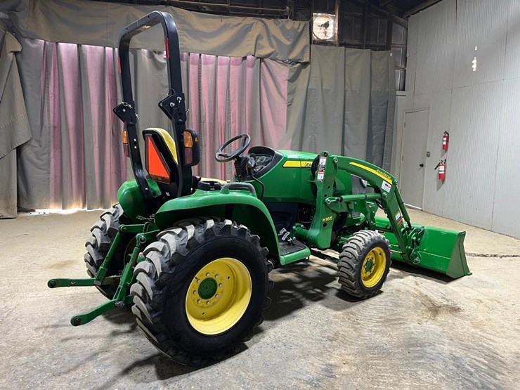john-deere-3046r-image-5