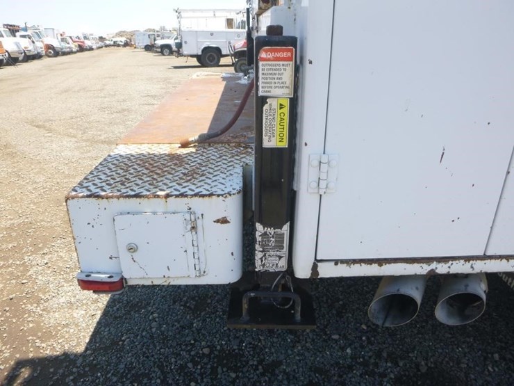 2015-ford-f550-image-15