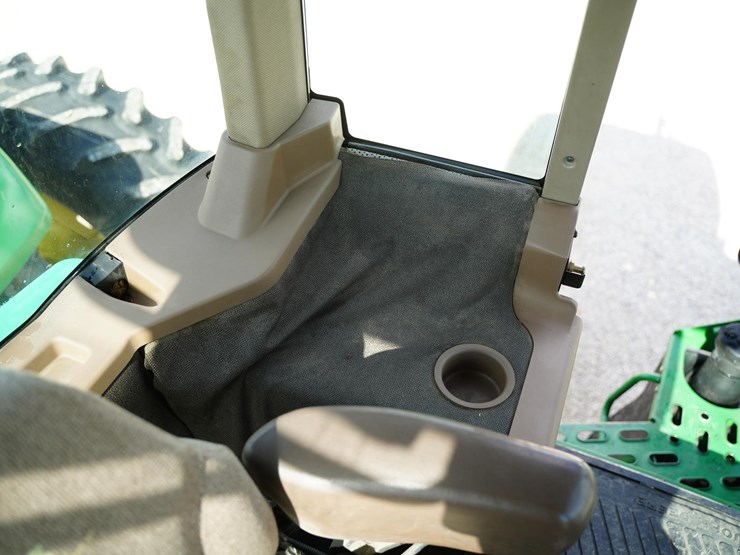 2002-john-deere-9120-image-35