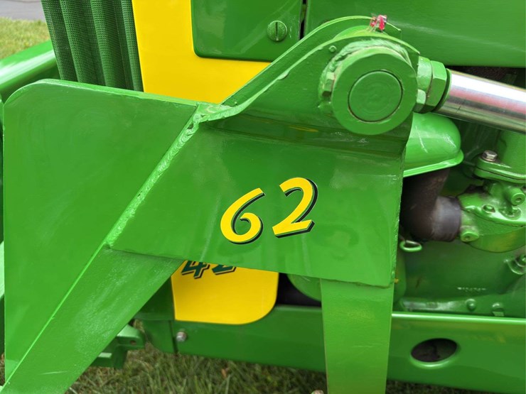 john-deere-420c-image-25
