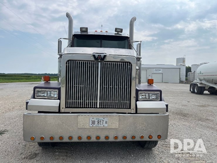 1996-western-star-model-496f-liquid-nurse-truck-(jn2748,-unit-40582)-image-3