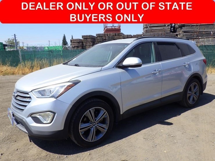 2016-hyundai-santa-fe-image-1