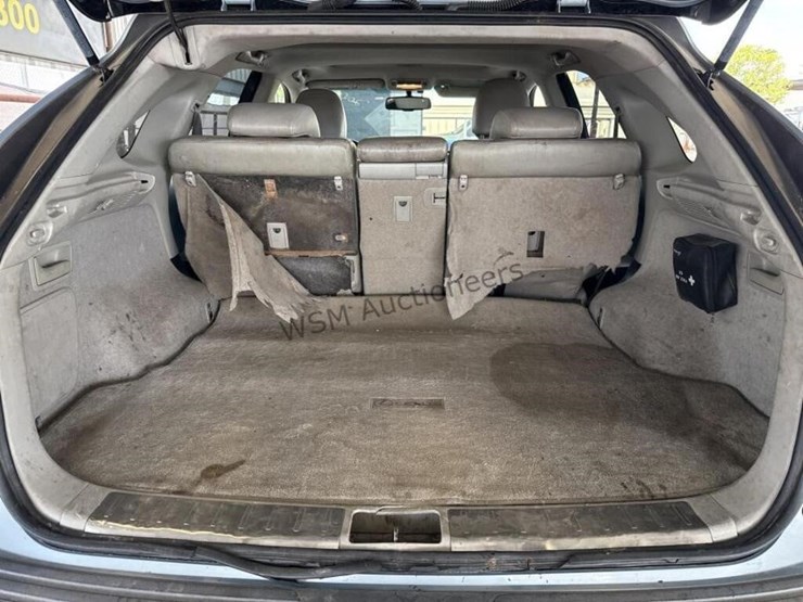 2010-lexus-rx-450h-hybrid-suv-image-9