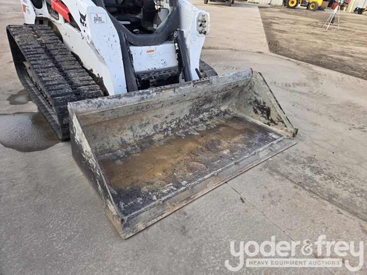 2022-bobcat-t770-image-10