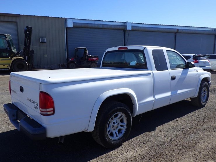 2004-dodge-dakota-image-3
