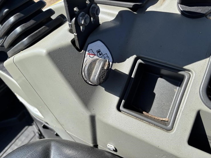 2020-bobcat-e32i-image-38