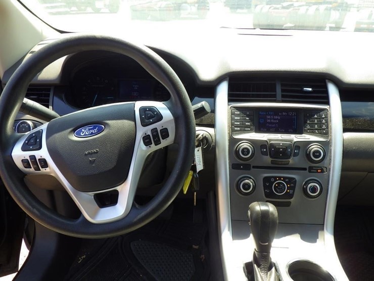 2013-ford-edge-image-9