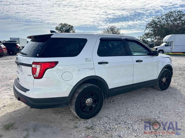 2018-ford-explorer-image-4
