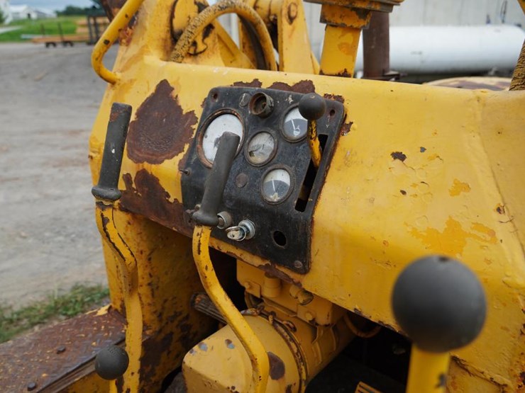 deere-350b-image-32