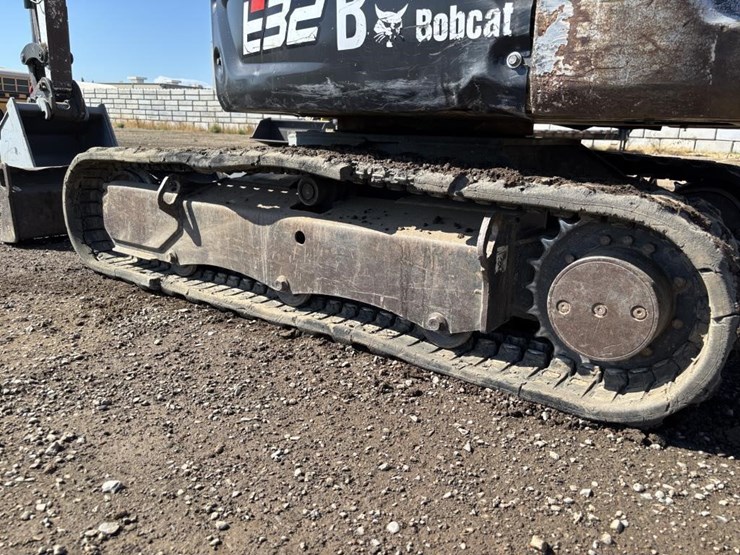 2020-bobcat-e32i-image-24