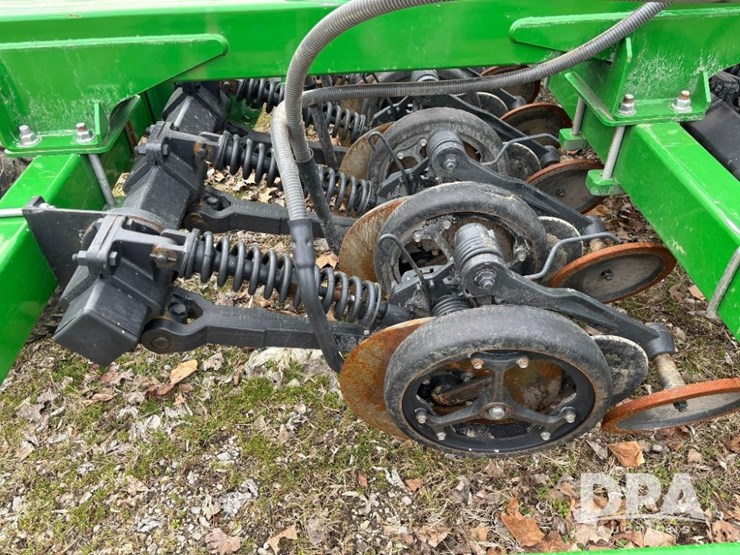 2022-john-deere-n530c-image-34