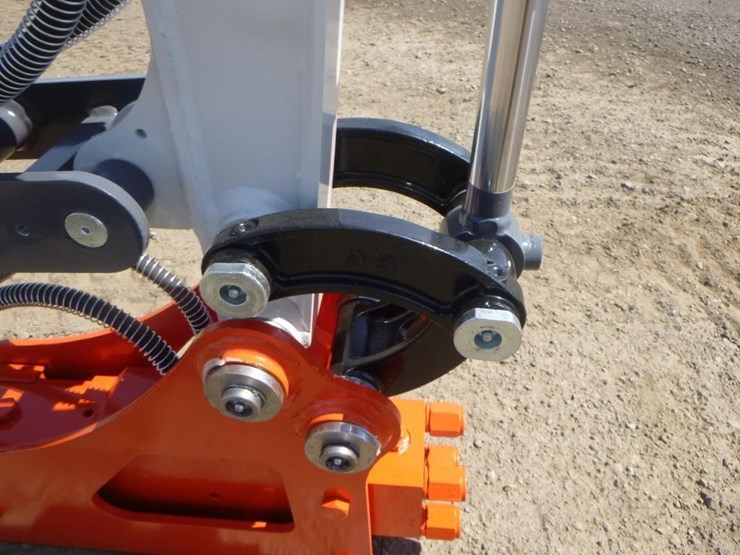 bttl-et15h-6-hydraulic-excavator-image-12