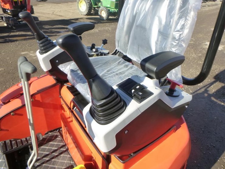 2025-tpm-20k-hydraulic-excavator-image-21
