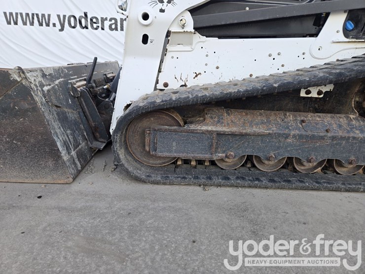 2022-bobcat-t770-image-13