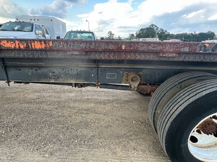 2000-ford-f650-image-16