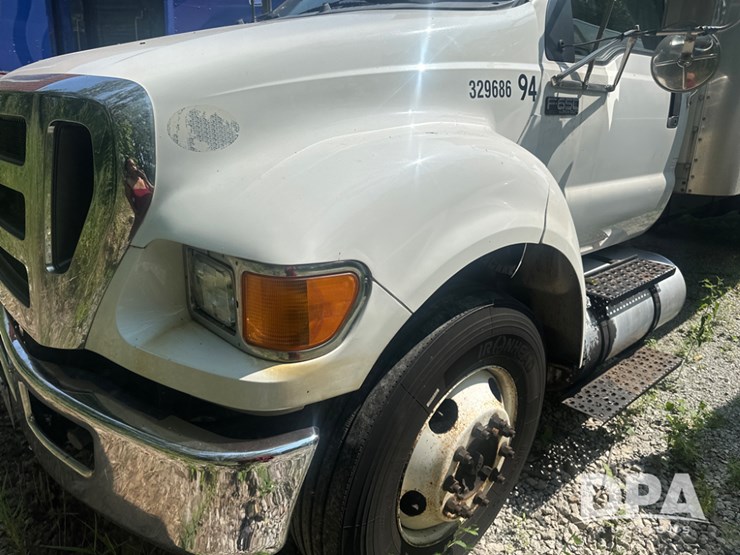 2015-ford-f650-image-3