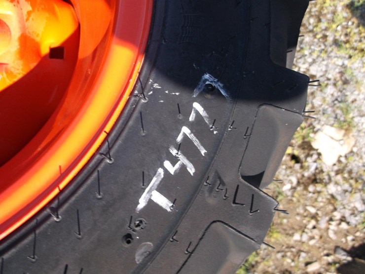 set-of-ag-r4-wheels-and-tires-image-4