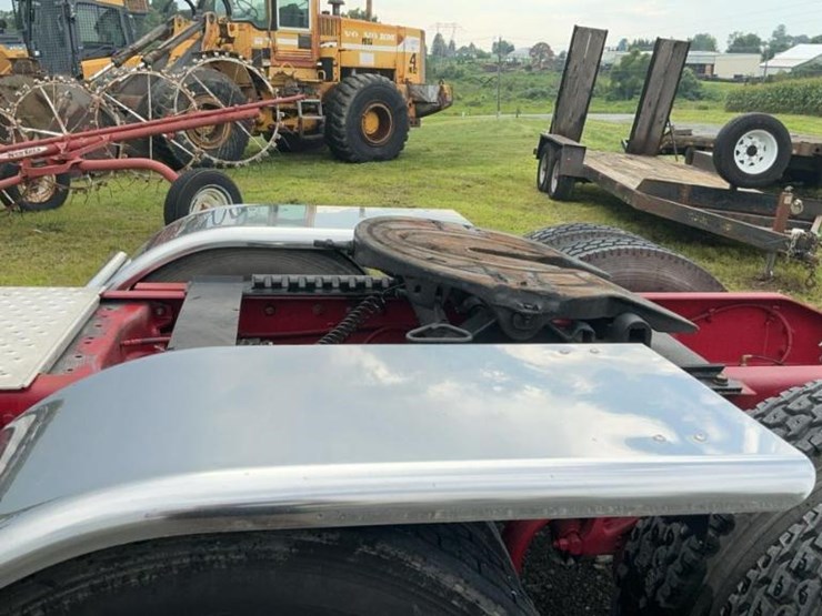 #502-•-2004-peterbilt-truck-image-59