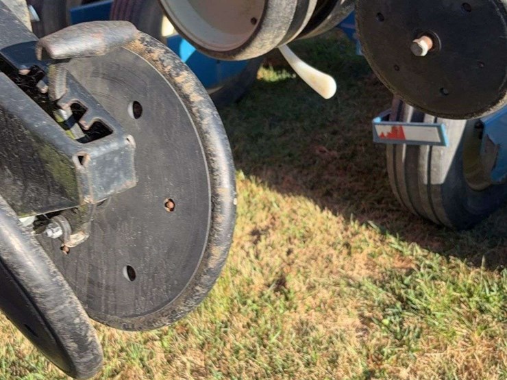 kinze-2600-image-27