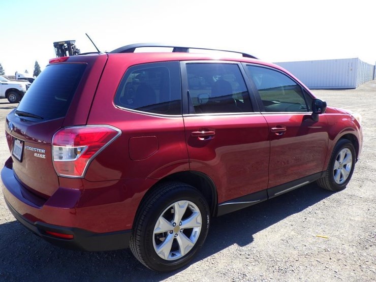2015-subaru-forester-image-3