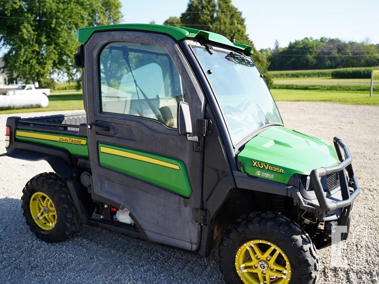 2018-john-deere-gator-xuv-835r-image-14